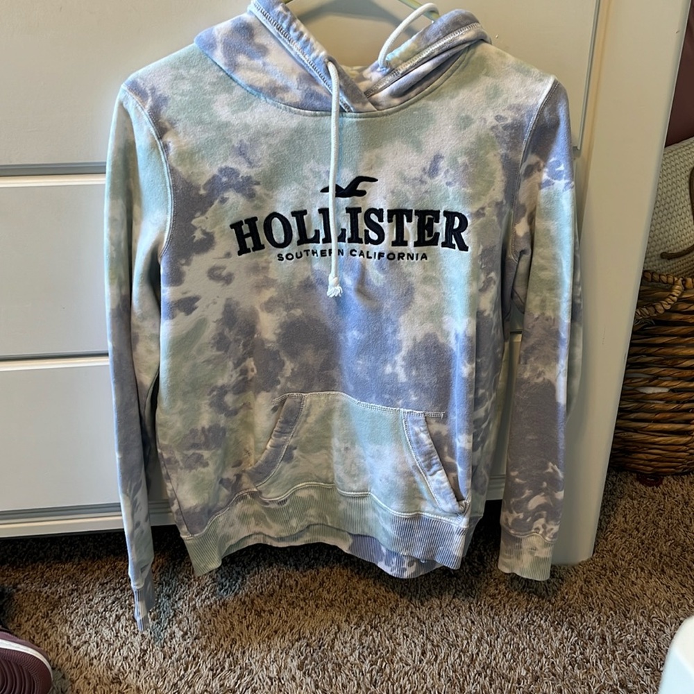 Fairly new Hollister Hoodie size medium